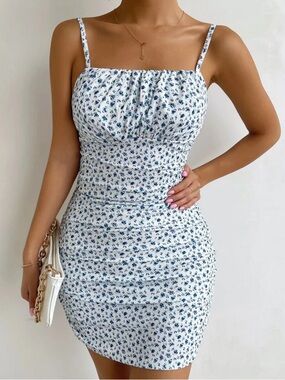 Blue Floral Ruched Bodycon Dress - White & Blue